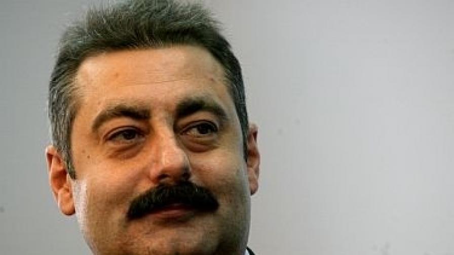Прокурор иска 5 години затвор за д-р Божидар Нанев