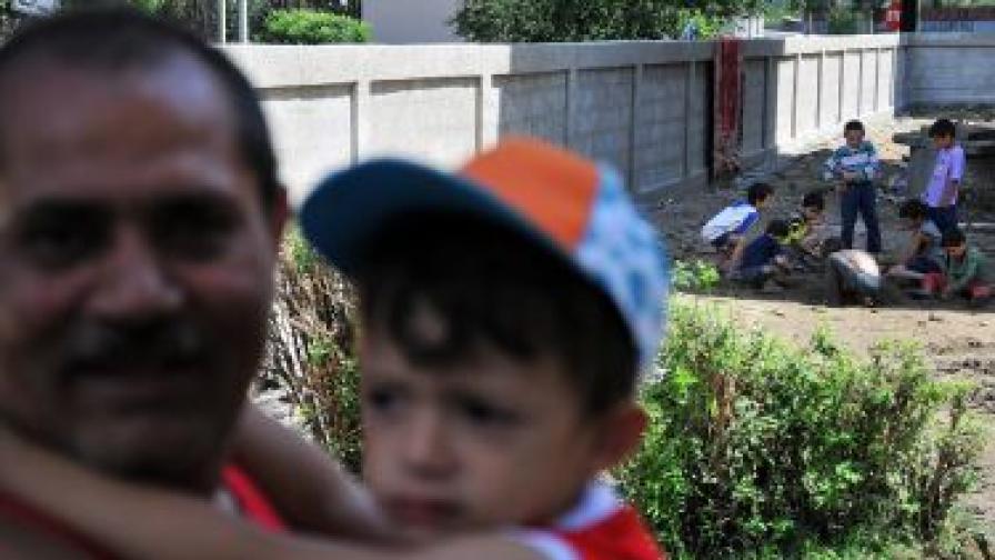 В Белград изселват 257 ромски семейства