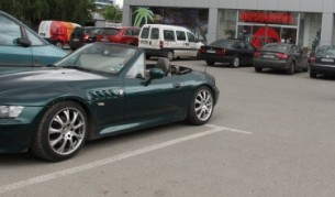 При специализирана полицейска в центъра на София, на булевард "Черни връх", вчера следобед бяха арестувани Антон Петров–Хамстера и Димитър Желязков–Митьо Очите