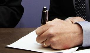 Работодателите предпочитат кандидати с дипломи и стаж от ЕС