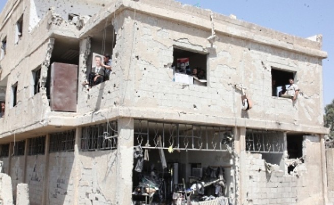 Дамаск: Десетки затрупани под развалините на домовете си