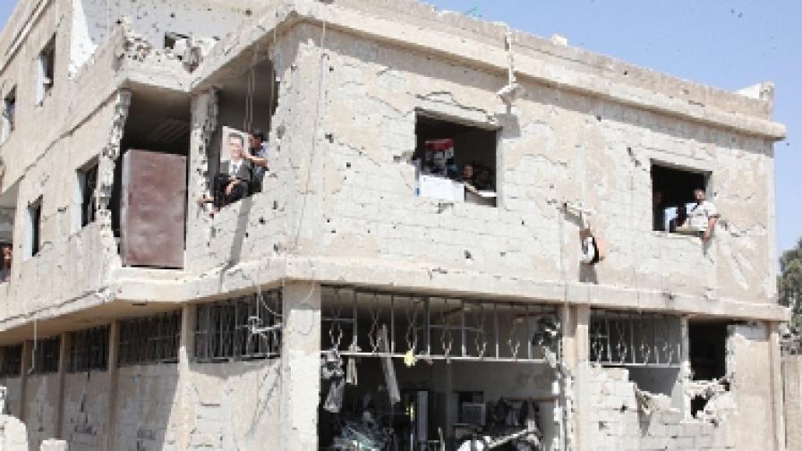Дамаск: Десетки затрупани под развалините на домовете си