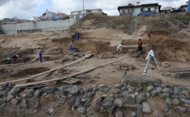 Археолози откриха подводен квартал край Черноморец