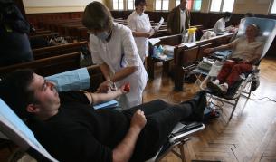 Пазаренето за кръв на черния пазар у нас започвало от 300-400 лв.