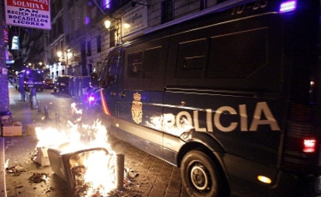 26 ранени при сблъсъци на полиция и демонстранти в Мадрид