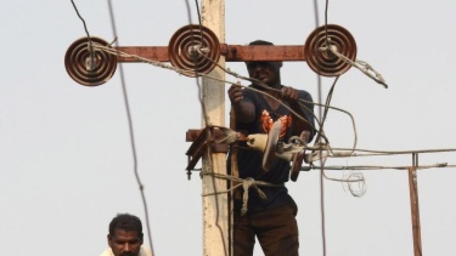 Огромна повреда остави без ток 300 млн. души в Индия