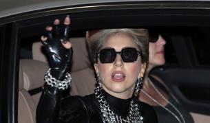 Лейди Гага идва с 42 тира