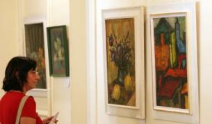 Посетителите в централата на БАН в София бяха посрещнати от изложба на картини на художници любители от академията