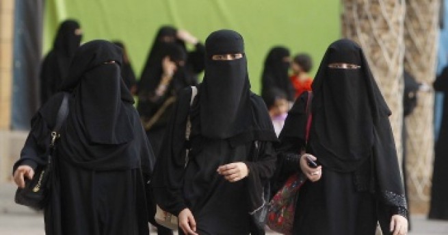 Саудитска Арабия позволява комерсиалните кина от 2018 та след забрана от