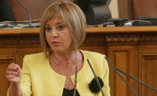 Мая Манолова: ГЕРБ искат втори референдум