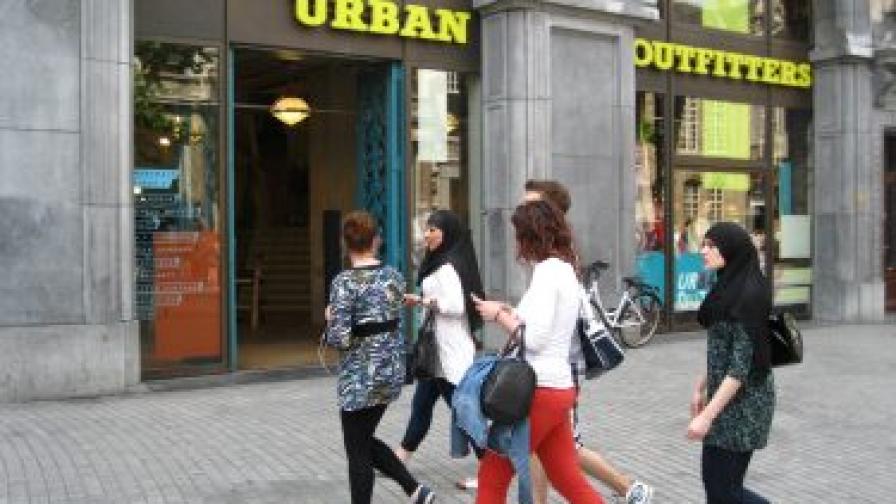 Антверпен: Без забрадки в общината