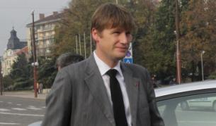 Посланик Джонатан Алън