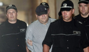 Николай Русинов при гледането на мярката му за неотклонение, 1 август 2012 г.