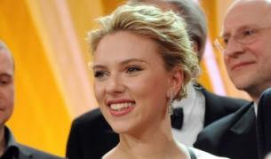 10 г. затвор за кражбата на голите снимки на Скарлет Йохансон