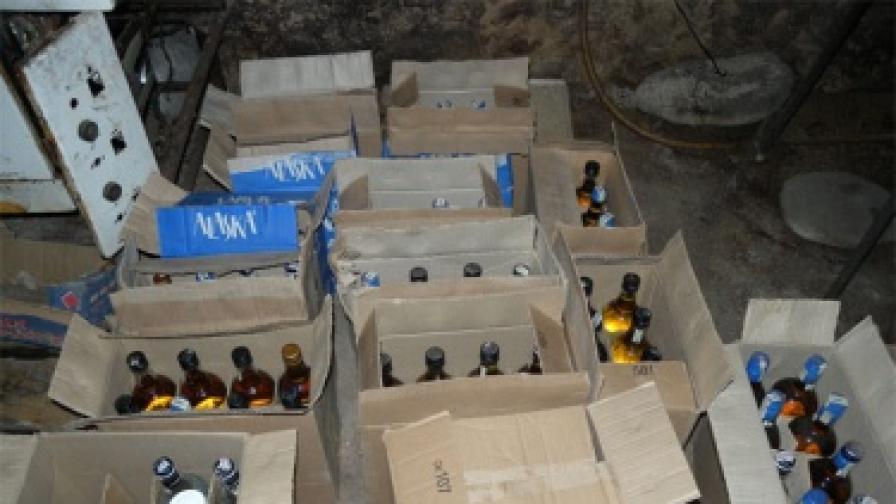 В Турция хващат 10 хиляди бутилки менте алкохол от България