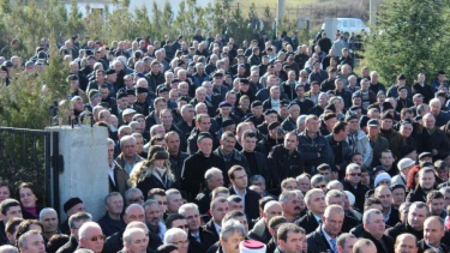 Стотици се събраха край Тюркян чешма в кирковското село Могиляне за традиционния възпоменателен митинг по повод 28 години от протестите срещу "възродителния процес"