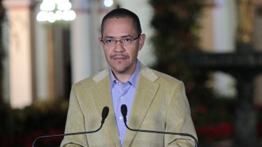 Венецуелският министър на информацията Ернесто Вийегас