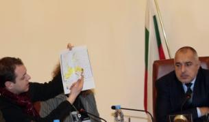 Представител на зелените обяснява позицията си в началото на заседанието на МС