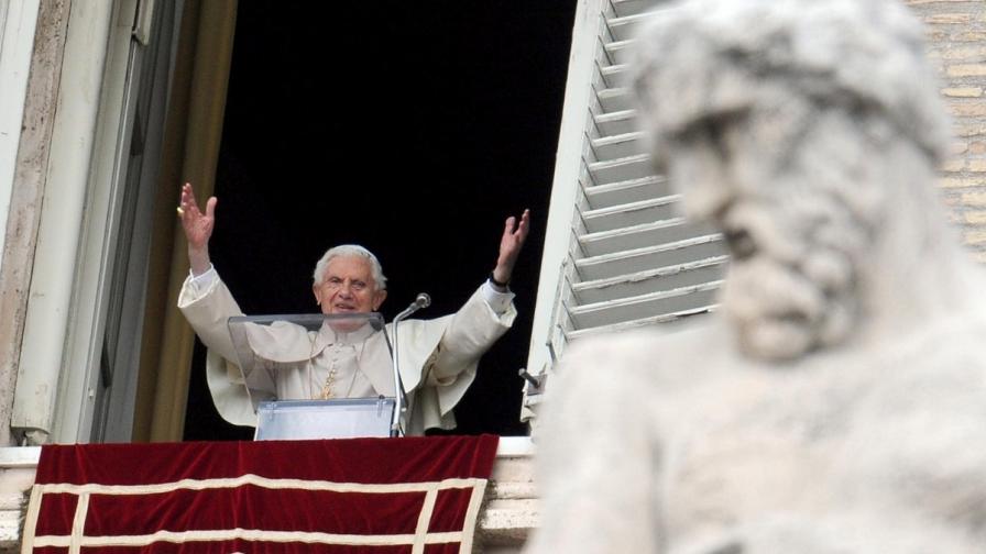 Папата разреши заместникът му да бъде избран по-рано
