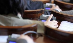 НС забрани на първо четене сключването на договори по телефона