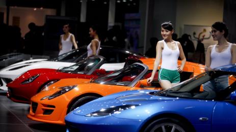 Китай изпреварва САЩ и по луксозни автомобили
