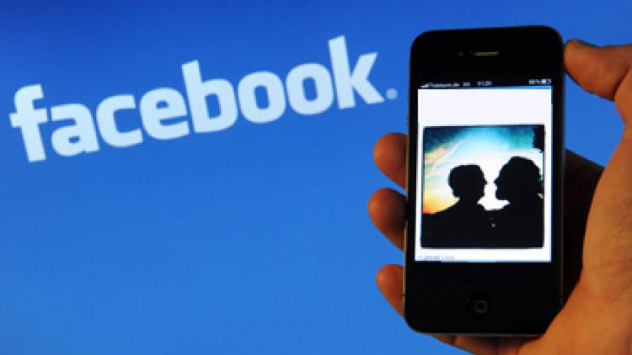 Защо жените лъжат в социалните мрежи "Фейсбук" и "Туитър"