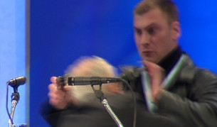 Производство срещу неизвестен извършител за побоя над Енимехмедов