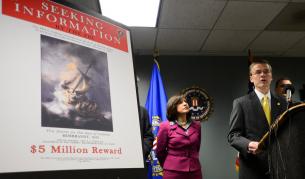 На пресконференция в Бостън специалният агент на ФБР Ричард Делорие разказа за крадците