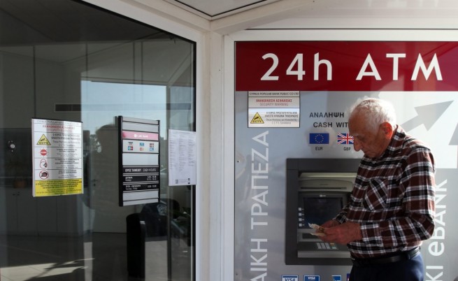 Кризата в Кипър: Банките - затворени до вторник