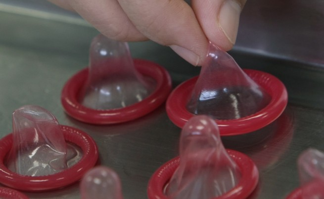 Бил Гейтс дава $100 хил. за презервативи от ново поколение