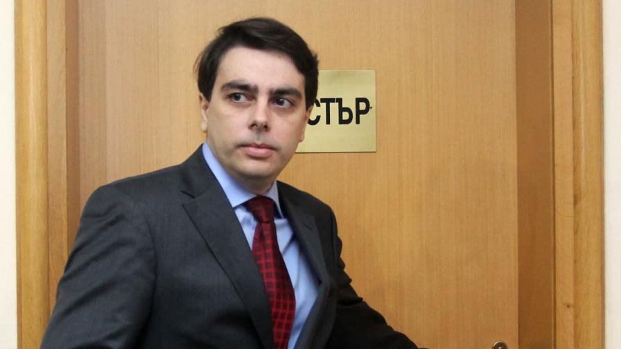 Министър Асен Василев: Енергетиката е много болна