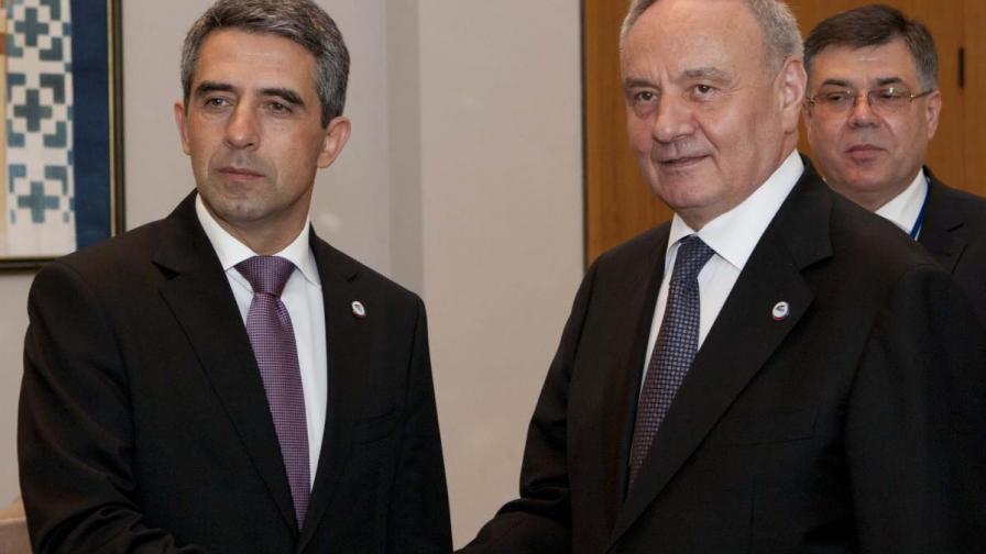 Пpeз юни 2012 г. президентът Росен Плевнелиев се срещна с президента на Република Молдова Николае Тимофти по време на срещата на държавните и правителствените ръководители на държавите участнички в Процеса за сътрудничество в Югоизточна Европа
