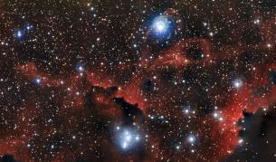 Откриха "фабрика за звезди"  в съзвездието Дракон