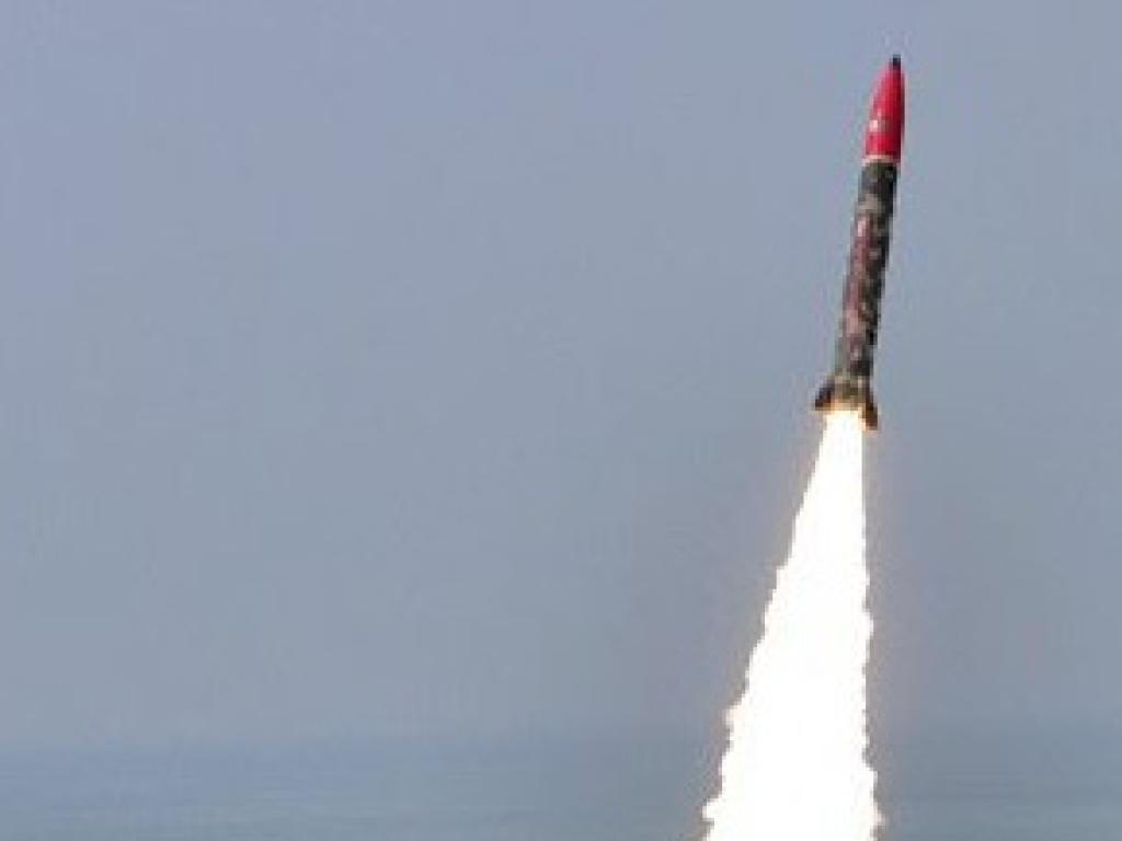 Северна Корея изстреля нова балистична ракета - Свят - Vesti.bg