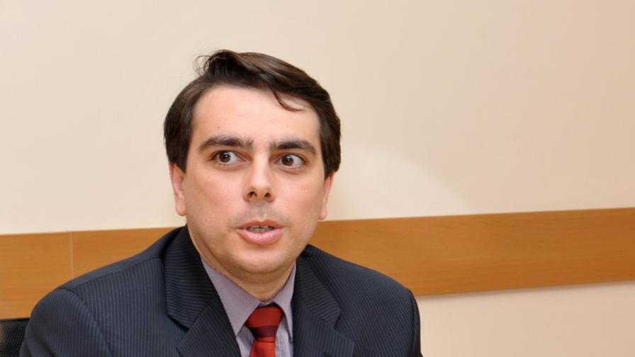 Василев: Не може обществените поръчки да движат икономиката