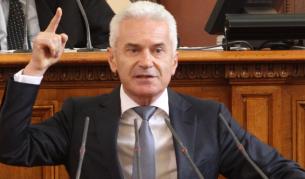Сидеров: Спасих парламента от нескопосан опит за саботаж