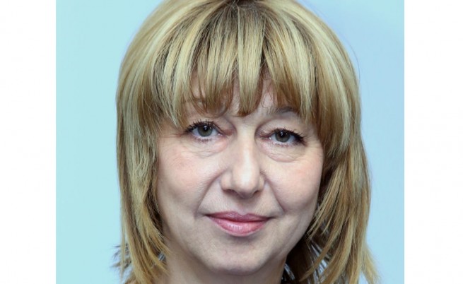 Клисарова: Преговаря се за социални пакети за младите учители