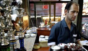 Турция: Гюл подписа закона за ограничаване на алкохола