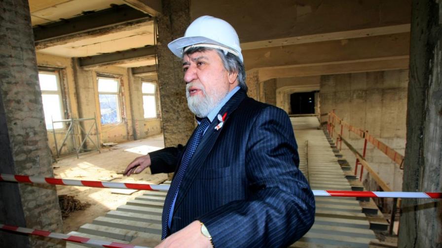 Вежди Рашидов на изграждането на Националния музеен комплекс в София, наричан и "Българският Лувър"