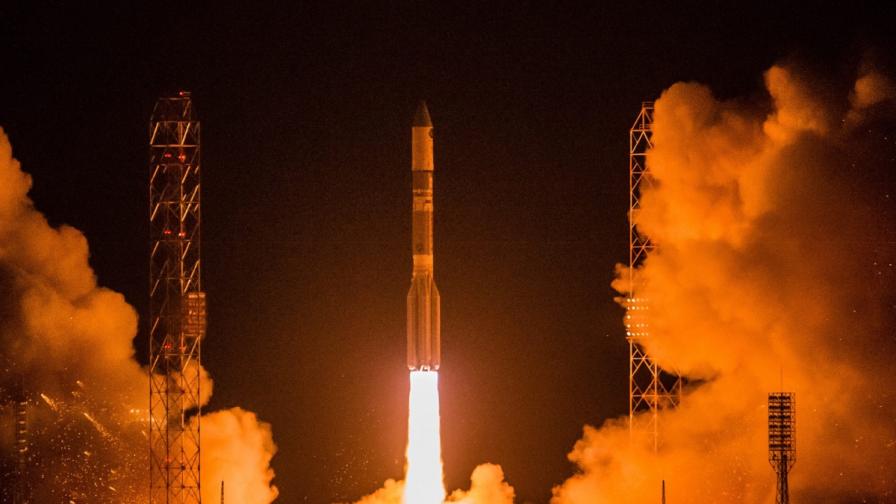Руска ракета носител се взриви след старта