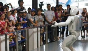 Интерактивен робот стана екскурзовод в музей