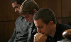 Убийците в съда