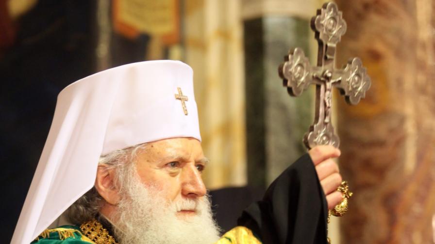 Патриарх Неофит ще отслужи Празнична литургия за 24 май в Москва