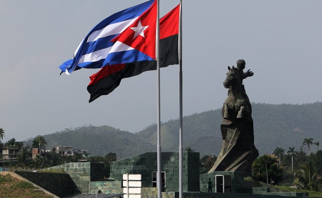 Куба чества 60-годишнината от пламването на революционната искра 