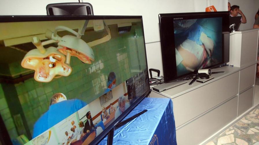 Родни специалисти извършиха уникална операция по телемост