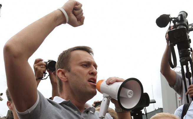 Задържаха за кратко Навални след негов митинг