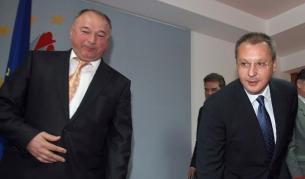 Депутатът Спас Панчев и лидерът на левицата Сергей Станишев (архив)