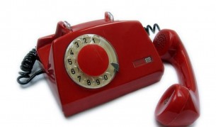 Червеният телефон навърши 50 години