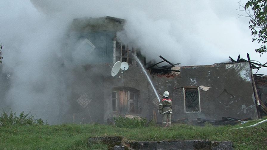 37 души загинаха при пожар в психодиспансер в Русия