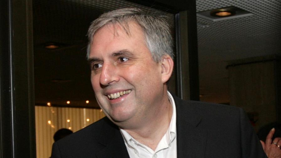 Калфин подаде оставка като водач на българските социалисти в ЕП